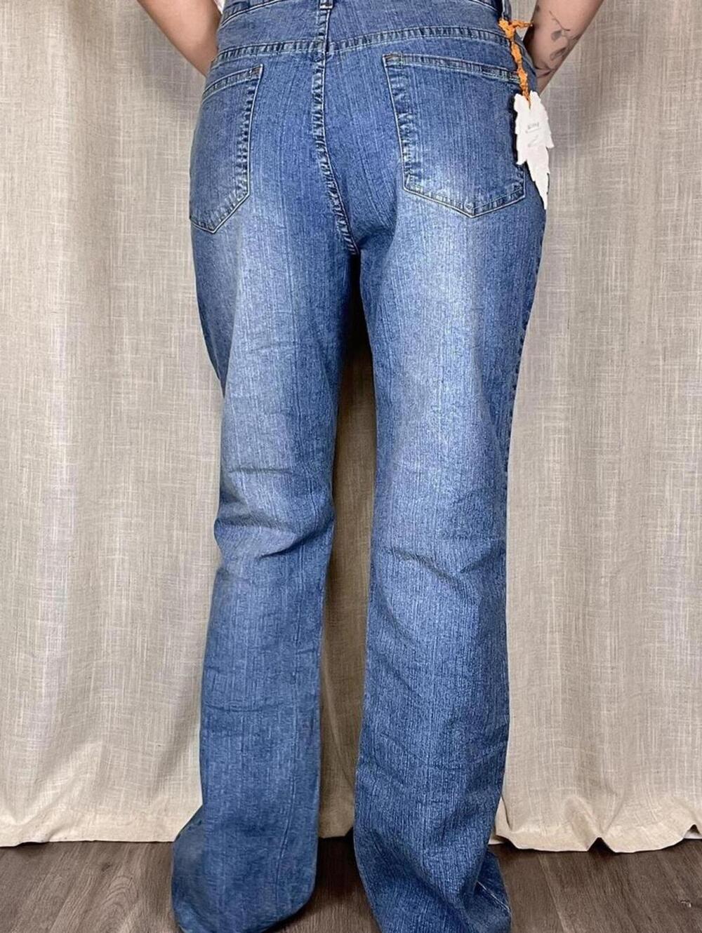 Y2K Embroidered Wide Leg Jeans - Picture 4 of 8